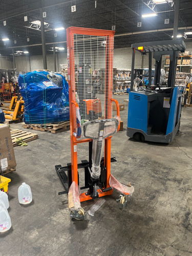 APOLLOLIFT Used 1100lbs Hydraculic Hand Manual Pallet Fixed Leg Stacker 63" Lift