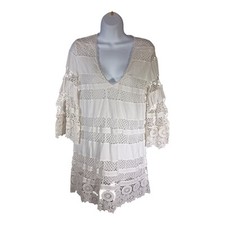 Alexis Dress M Womens White Short Shift 3/4 Sleeve V-Neck 100% Cotton Casual