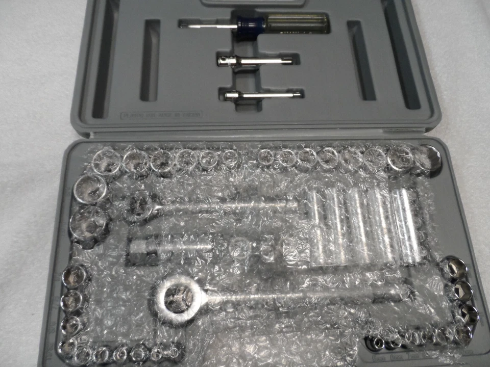 Craftsman 1/4" 3/8" Drive Standard SAE Metric MM Sockets Ratchet Set Vintage USA - Image 2 of 4