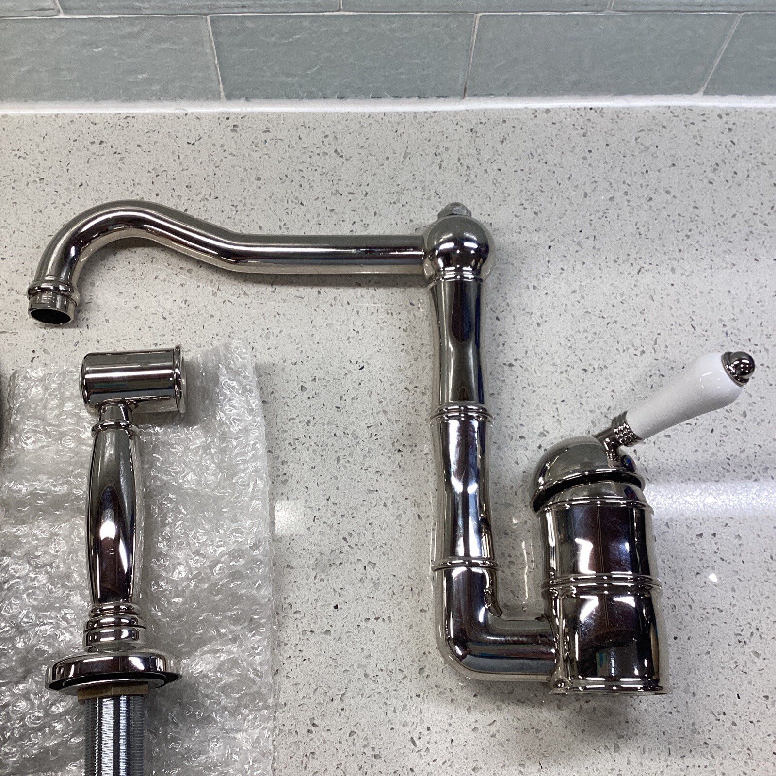 New Rohl Acqui 2.2 GPM Kitchen Faucet w Side Spray A3608LMWSPN2