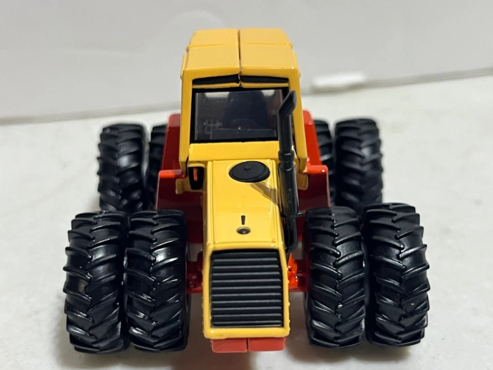 Case 2470 Traction King Tractor 2007 Nat'l Farm Toy Show Toy Farmer 1/64 by Ertl - Image 2 of 4