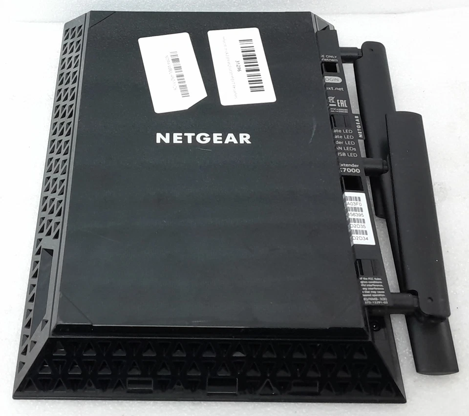 Netgear AC1900 WiFi Range Extender EX7000 - Image 4 of 4