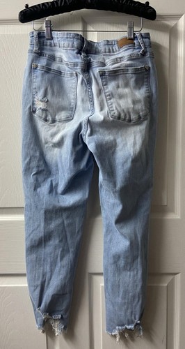 Judy Blue Skinny Fit Jeans High Rise Distressed Raw Hem Crop Stretch Size 11/30 - Picture 2 of 9