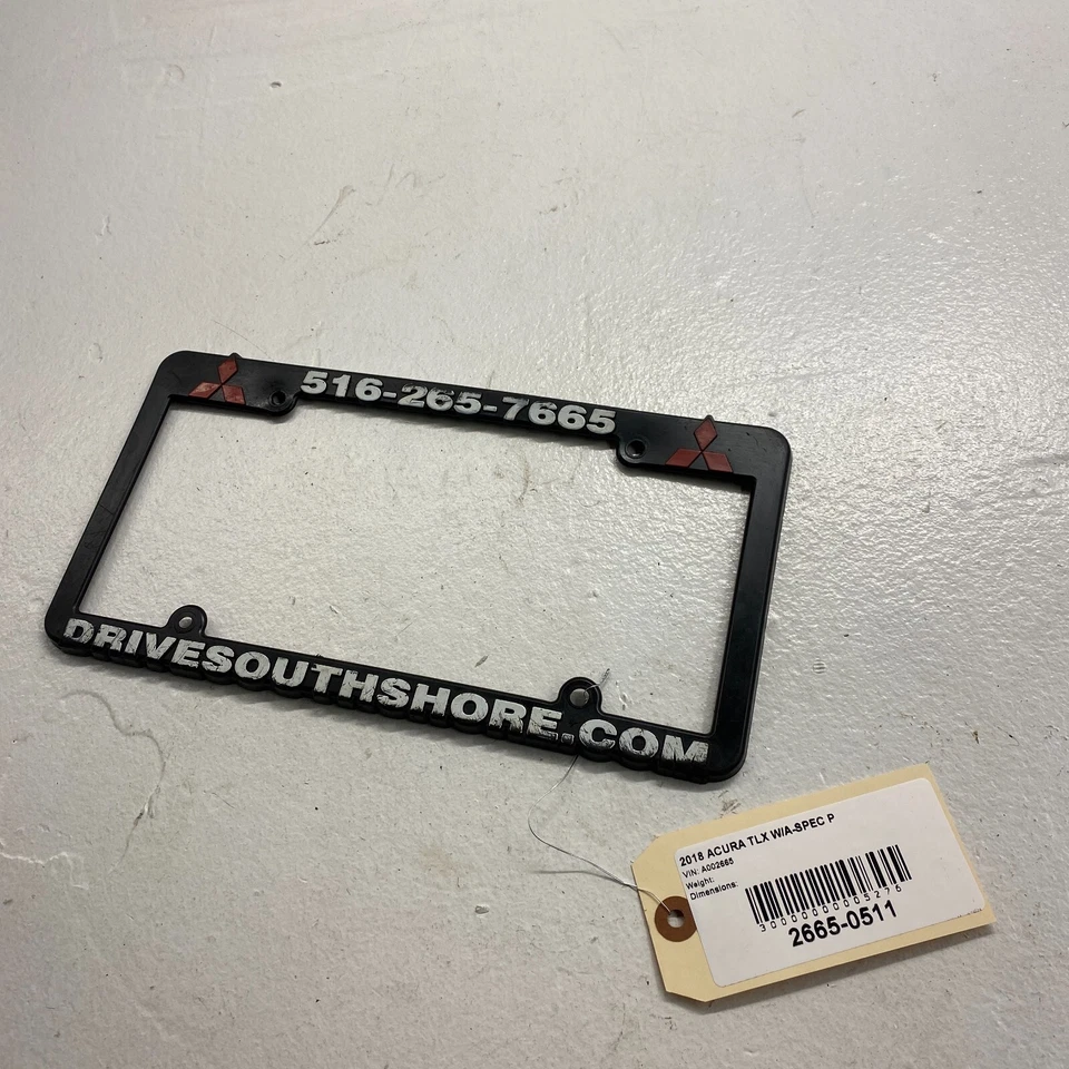 Marco de matrícula de plástico Mitsubishi Foto 2 de 4