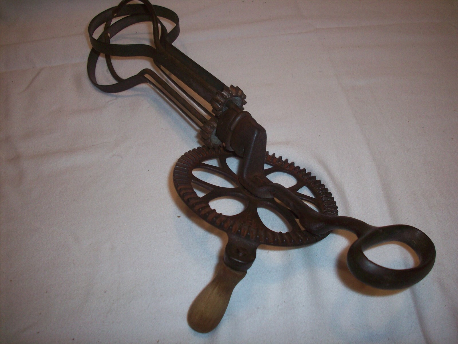 LARGE CAST IRON EGG BEATER TAPLIN'S DOVER PATTERN eBay