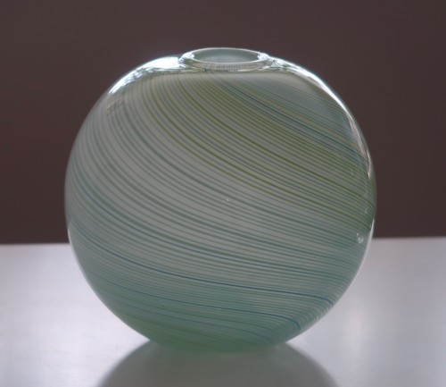 Large Dansk International Art Glass Lattimo Mezza Filigrana Round Vase 7.5" - Picture 4 of 7