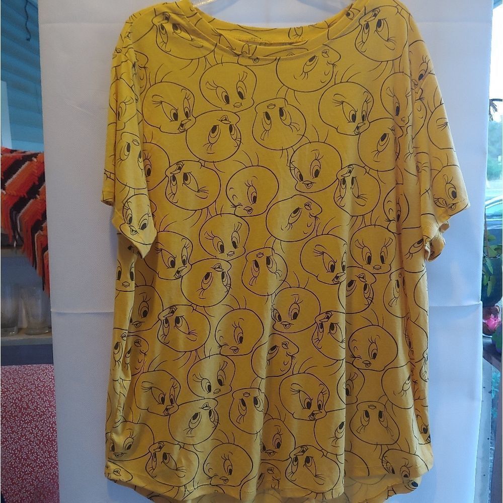 Looney Tunes XL/XG (15/17) TWEETY BIRD T-shirt short sleeved Looney Tunes XL/XG (15/17) TWEETY BIRD T-shirt short sleeved
