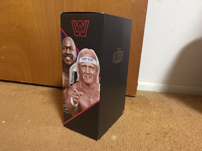 WWE No Holds Barred Ultimate Edition Hulk Hogan Zeus Figures
