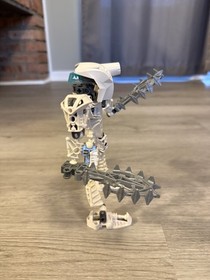 LEGO BIONICLE: Nuju (8606), 100% Complete, no box or instructions