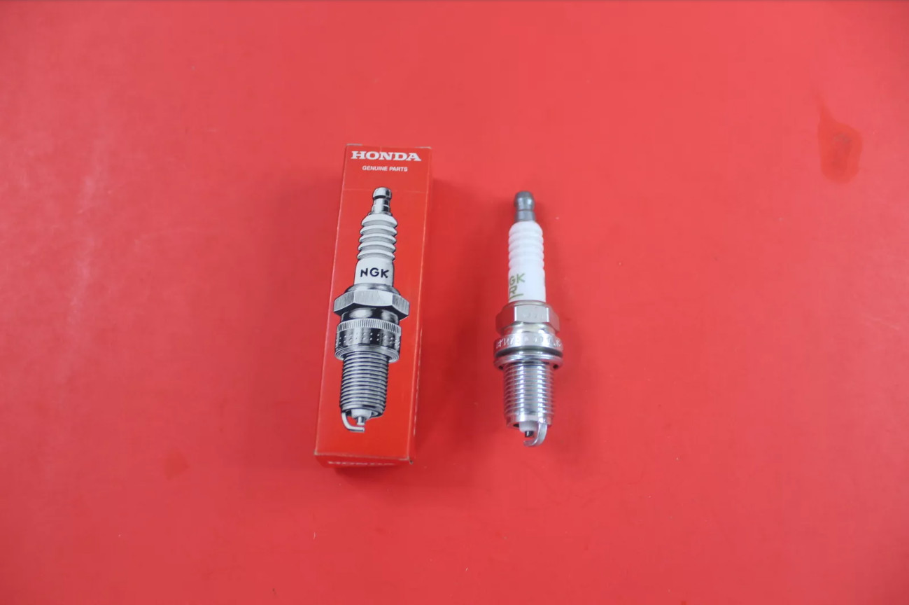 2008-2009 Honda NGK BKR7E-11 Spark Plug OEM 98079-5714E NOS