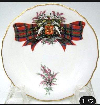 Monteith's Tartan Ltd Fine Bone China Scottish Tartan Crest Dish of 1.