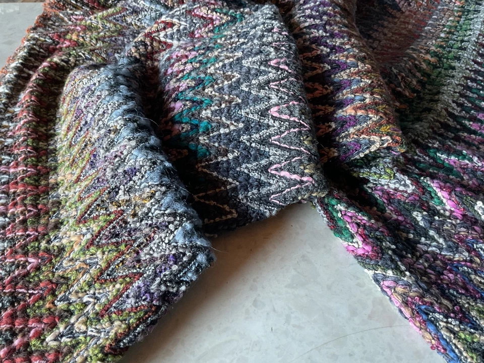 LANA Y CACHEMIR LUJO BOUCLE CHEVRON TEJIDO 25 VARIACIÓN DE COLOR HECHO EN ITALIA A7 Foto 4 de 4