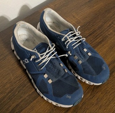 Oncloud Women s Running Shoe Size 10 Navy Blue Workout Casual Wear *No Insoles*