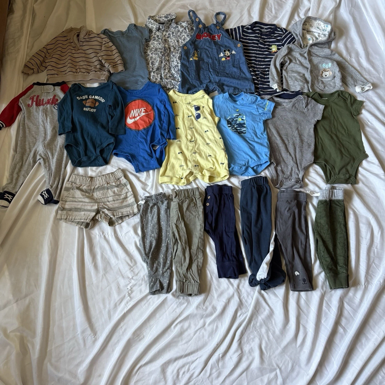 Baby Boy Clothes Lot 6-9 Months 20 Pc EUC Nike Carhartt Bundle
Opens in a new window or tab