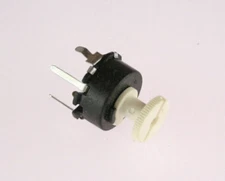 LOT OF FIVE MRC100P MALLORY POTENTIOMETER 100 OHM, 1.5W THUMBWHEEL