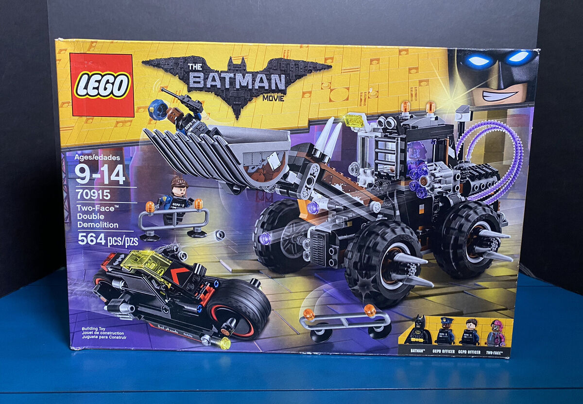 LEGO Batman Movie Two-Face Minifigure from 70915 