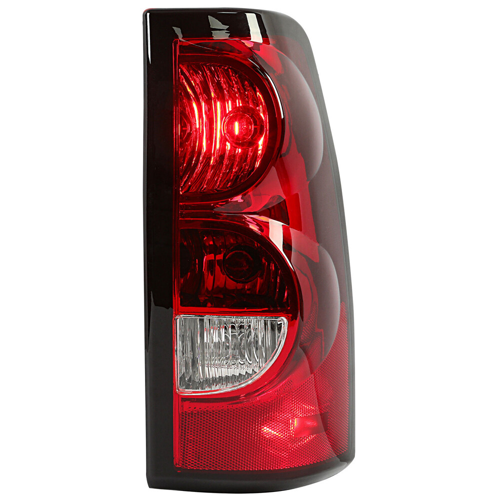 2003-2006 Chevy Silverado Passenger Tail Light Brake Lamp Replacement