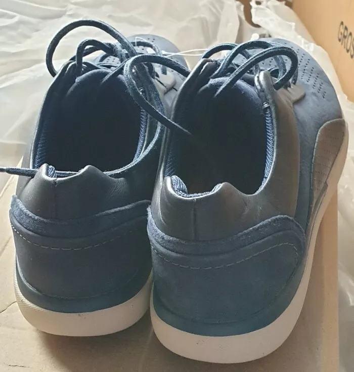 Clarks store un cruise