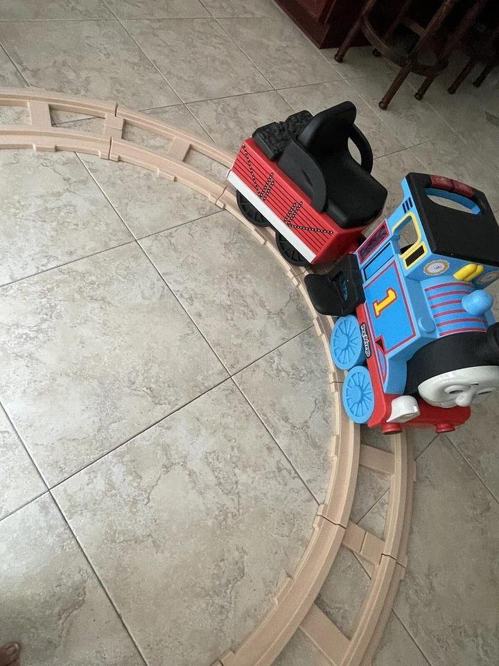Original 2000s Thomas the Tank Engine Battery Powered Rider With Tracks  - Image 4 of 4