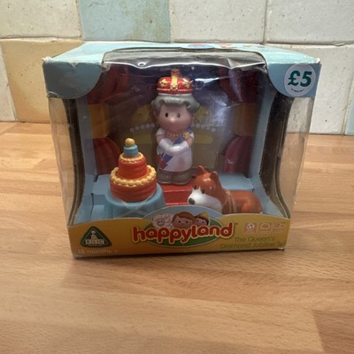 ELC Happyland Her Majesty Queen Elizabeth II   Diamond Jubilee Corgi Cake Set  