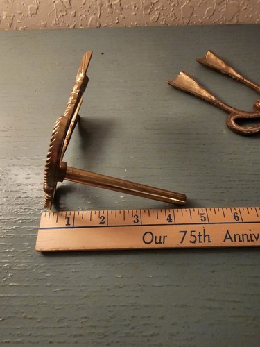 Vintage MidCentury Pair Solid Brass Curtain Tie Backs, Bow & Tassle Design-Very - Picture 13 of 13