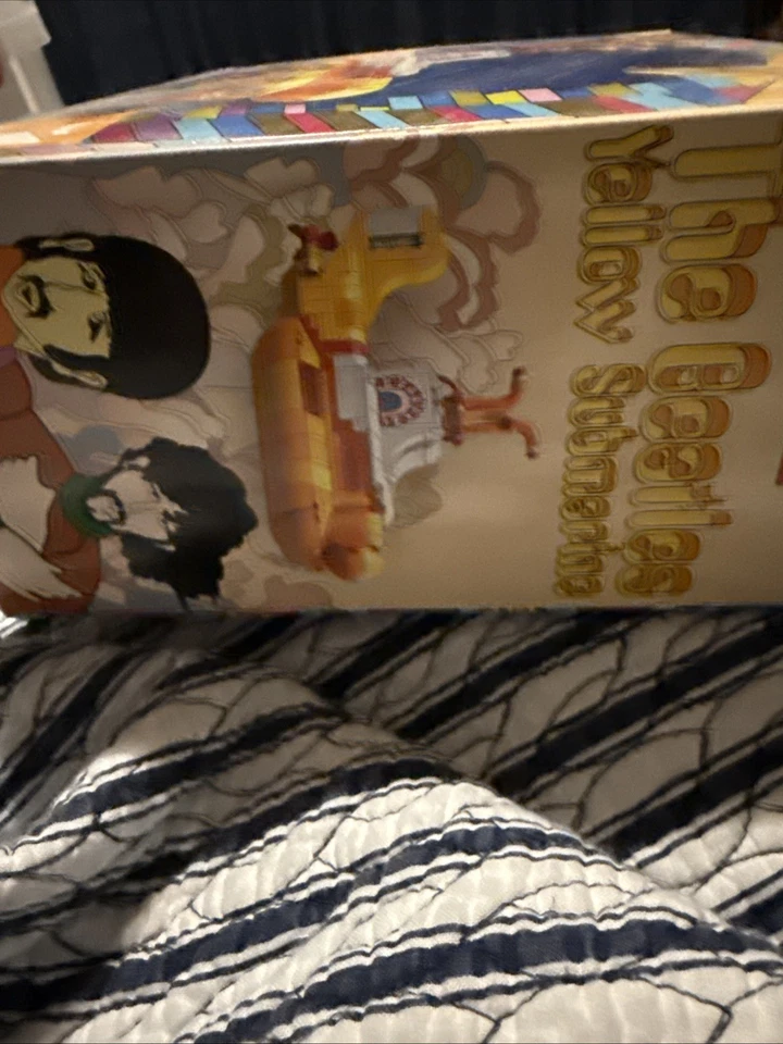 LEGO Ideas: The Beatles Yellow Submarine (21306) BOX ONLY ! - Image 2 of 4