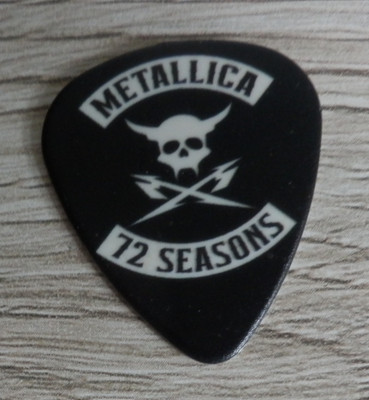 METALLICA Plektrum Guitar Pick M72 World 2026 Tour 72 Seasons small black/white*