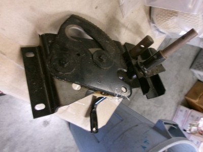 OEM MURRAY 402075 STEERING SECTOR W/NO SHAFT, BOLTS &55