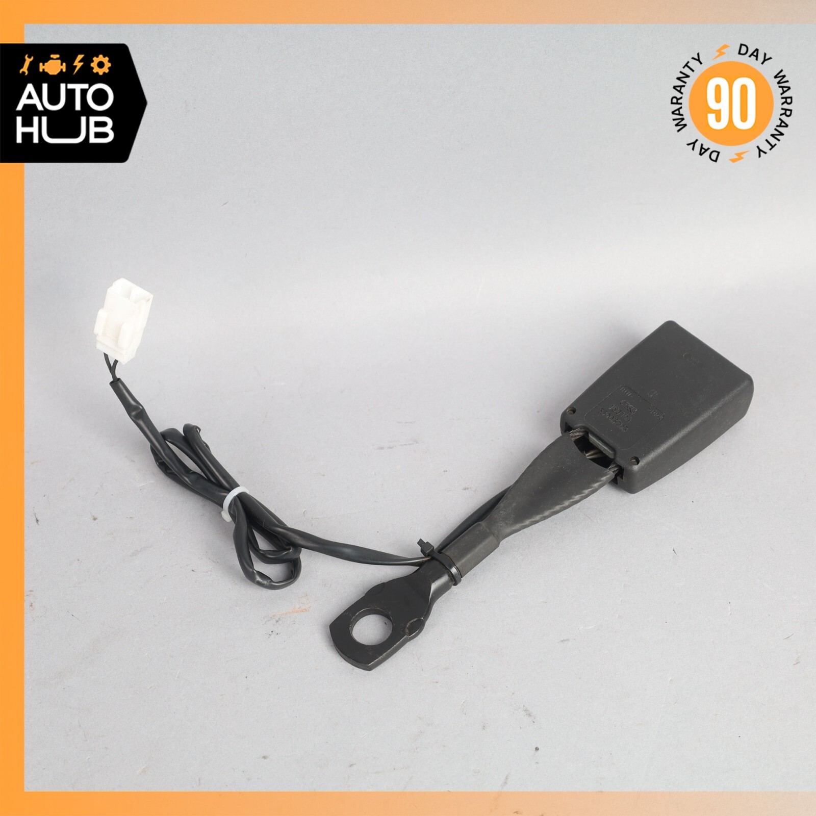 02-07 Maserati Spyder 4200 M138 Front Left Side Seat Belt Seatbelt Buckle OEM