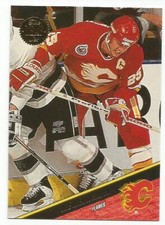 JOE NIEUWENDYK 1993-94 LEAF CARD NM-MT CONDITION