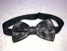 MENS ADJUSTABLE BOW TIE CHARCOAL GRAY AND BLACK NWOT