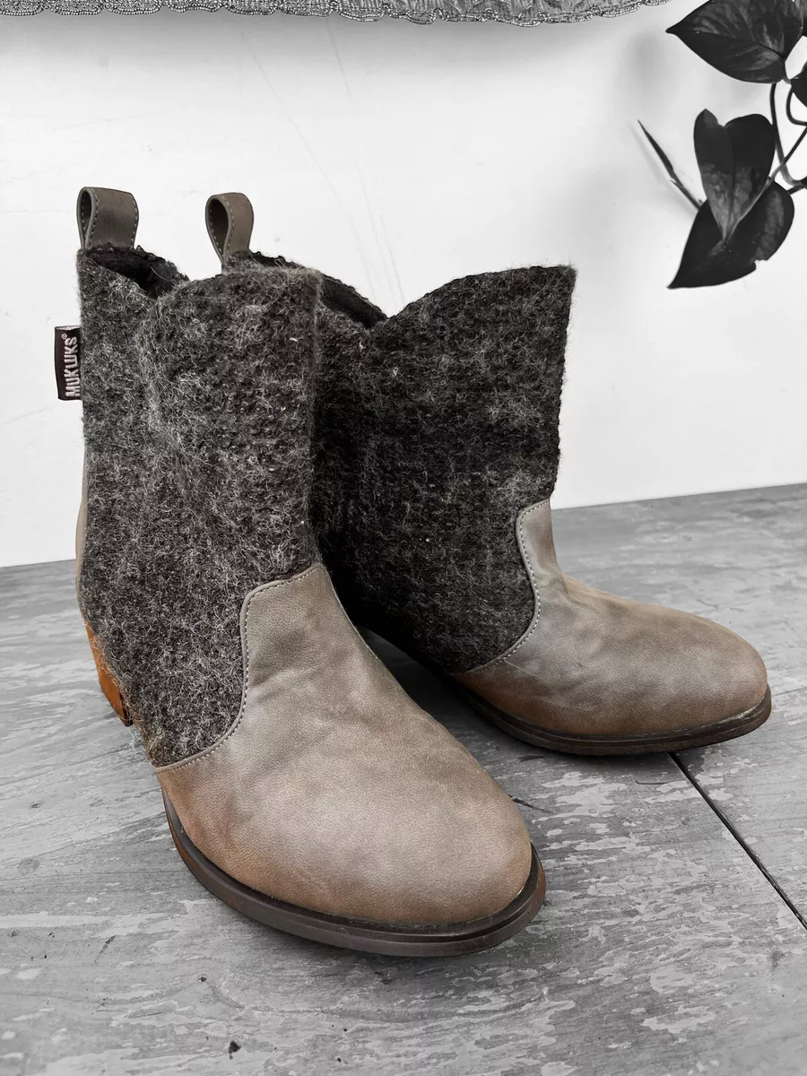 Ankle mukluks clearance