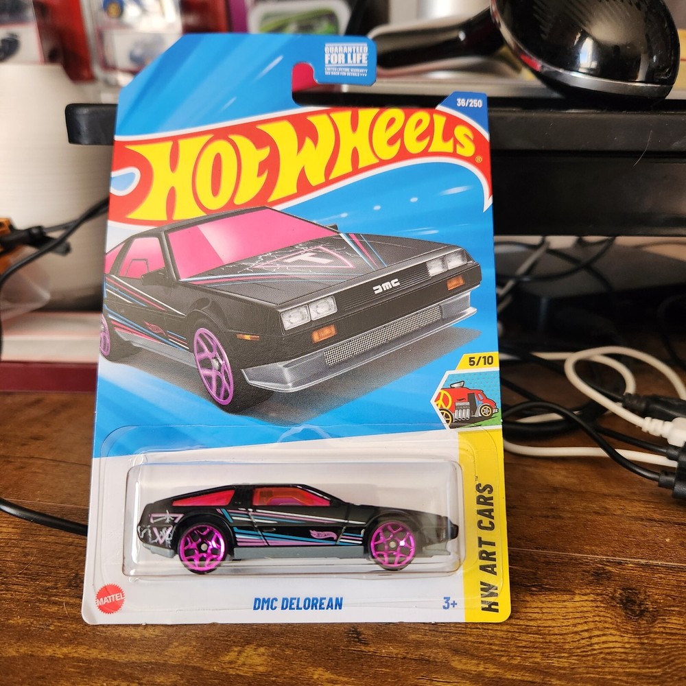 Hot Wheels DMC Delorean (2025 Series)