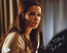 Bitsie Tulloch Grimm Autographed Signed 8x10 Photo ACOA