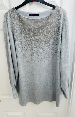M&S grau/gold weicher längerer Tunika Pullover Gr. 12 Langarm Pailletten Print