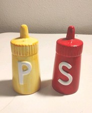 Vtg Ketchup  Mustard Salt and Pepper Shakers, Made In Taiwan