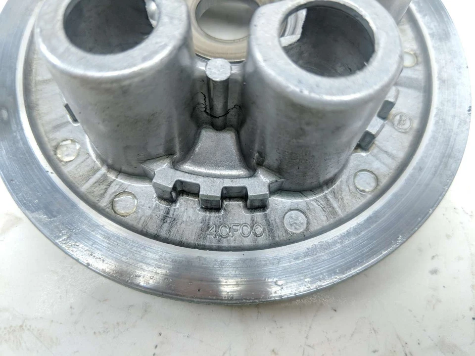 03 04 Cubierta tapacubos embrague Suzuki GSX-R1000 Foto 4 de 4