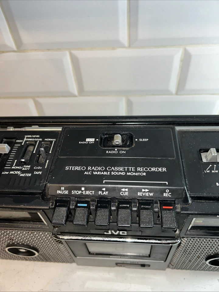 Seltener Stereo Radio Cassette Recorder JVC RC-717LB brauche neue Riemen - Bild 4 von 4