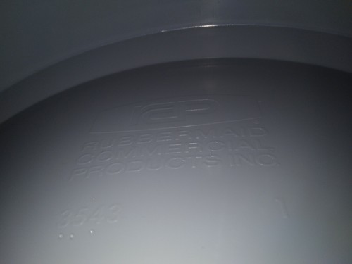 Rubbermaid Fg354300gray Brute Trash Can Top 3543GRA fits 2632 round 32 Gal - Picture 7 of 8