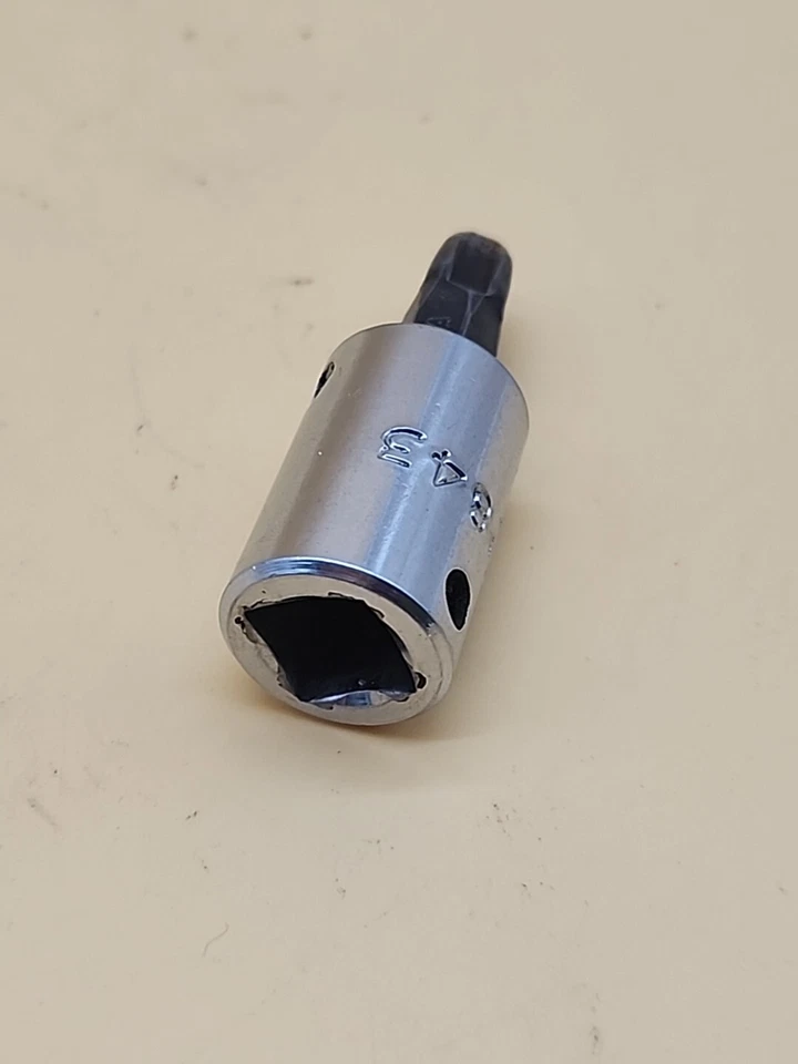 MAC TOOLS  3/8" drive # 843 Bit Driver Universal 1/4” Bit Socket Phillips USA  - Image 4 of 4