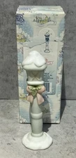 Precious Moments Sugar Town Lamp Post Figurine 529559