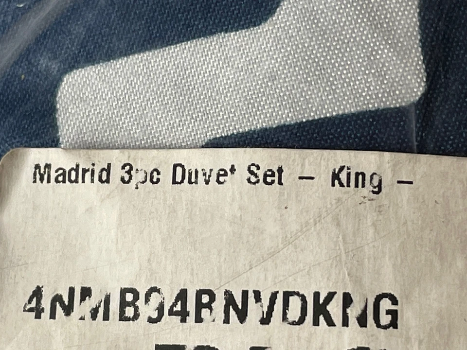 Funda nórdica Meridian King azul marino y blanco con cierre de botón Foto 4 de 4