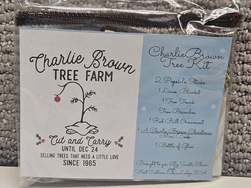 PEANUTS A Charlie Brown Christmas Book Tree Kit Charles M.Schulz Mini Holiday - Bild 2 von 4
