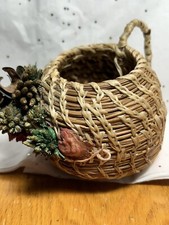 PINE NEEDLE BASKET Handmade 2.5 IN TALL 3 IN WIDE WITH Nosegay BEAUTIFUL