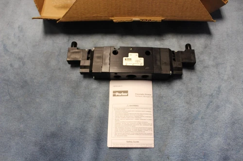 (BRAND NEW IN BOX) PARKER B552BB553C / B552BB553C (2 Year Warranty)