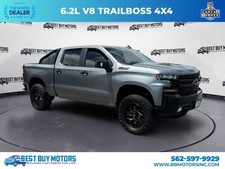 2022 Chevrolet Silverado 1500 LT Trail Boss Pickup 4D 5 3/4 ft