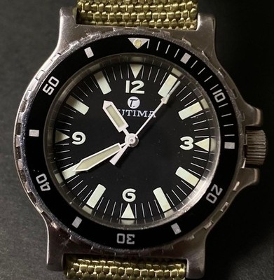 Tutima Field Quarz schwarzes Zifferblatt Herrenuhr von JP