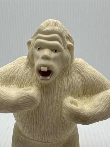 Vintage Gi Joe Adventure Team Yeti Abominable Snowman Albino Pygmy Gorilla 70s - Picture 2 of 9