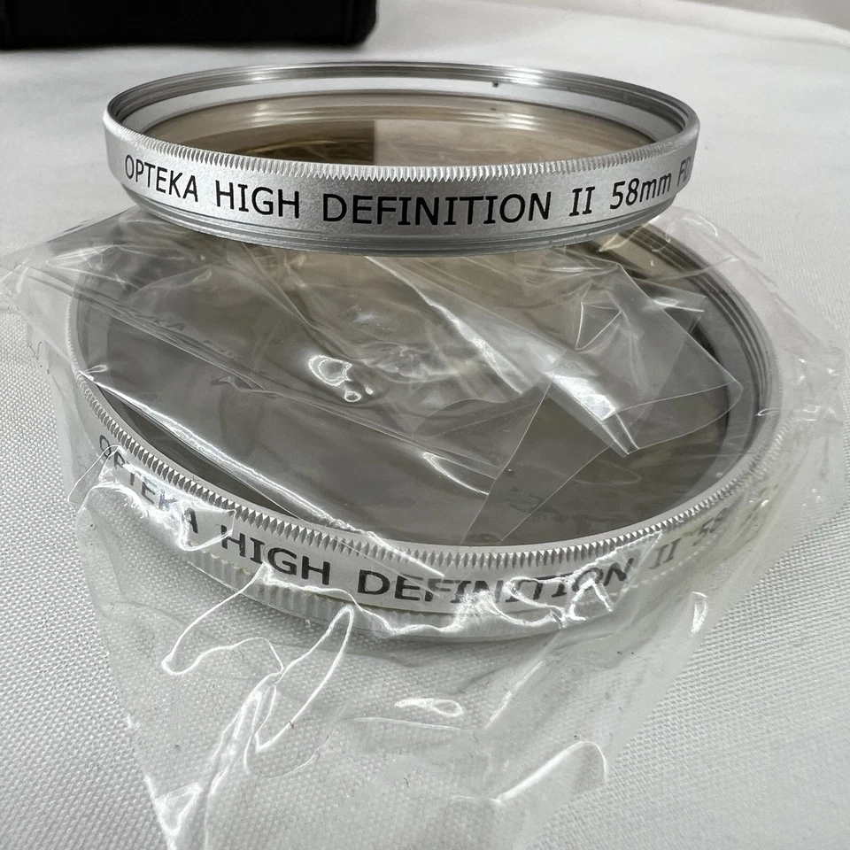 Opteka 58mm 2 Piece Filter Kit FD & HD Polaraized with Case EXUC! - Image 3 of 4