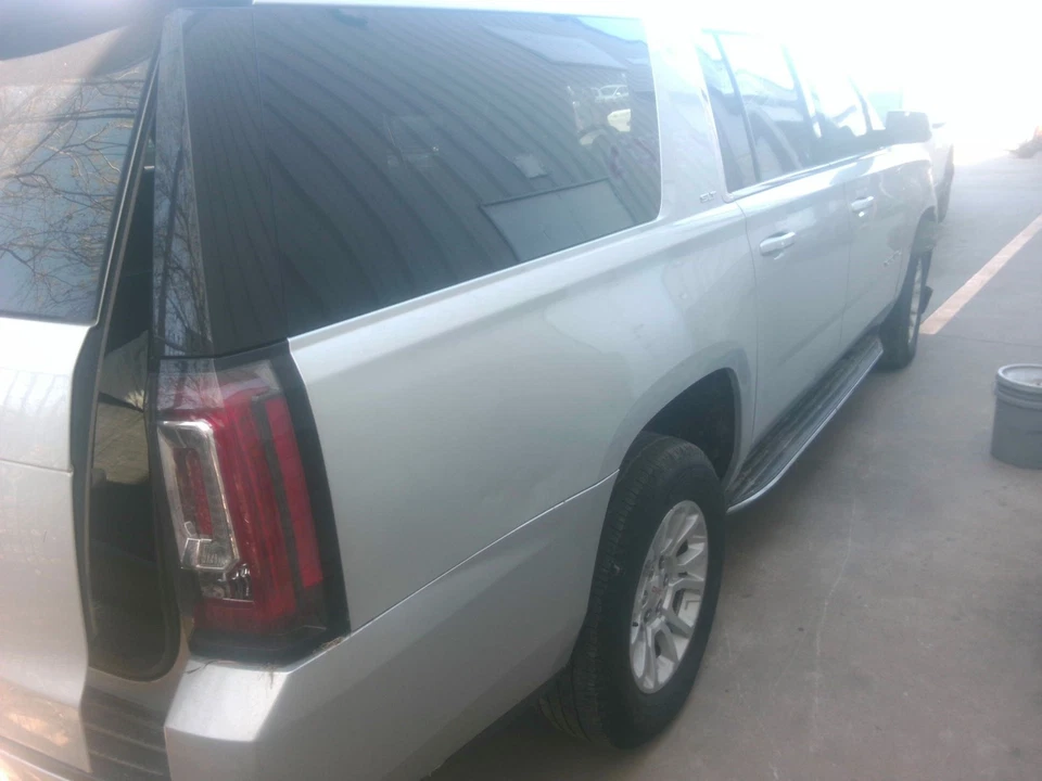 15 16 17 18 19 20 GMC YUKON XL 1500 Trunk/decklid/hatch/tailgate W/o tail lights Foto 3 de 4